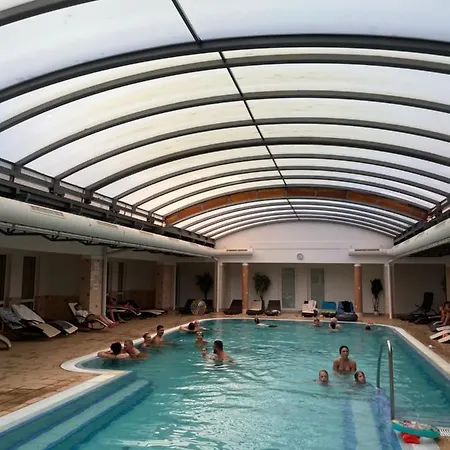 Franci Wellness Apartamento *